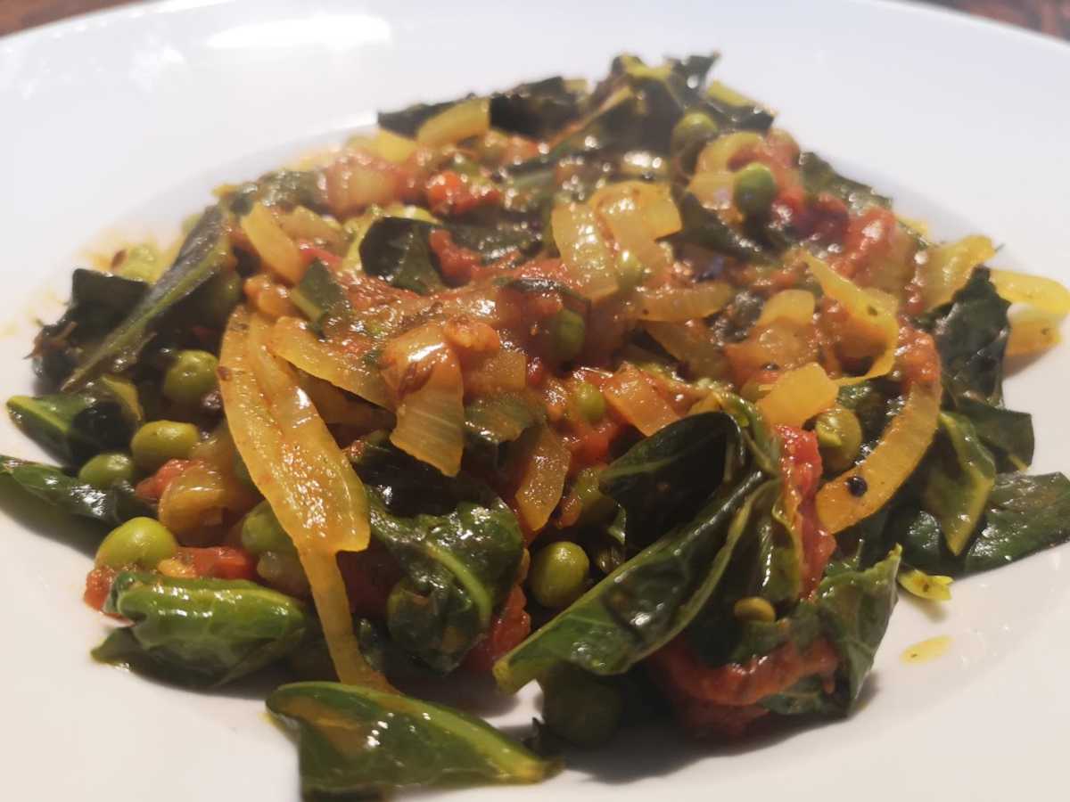 Cabbage and Pea Curry recipe