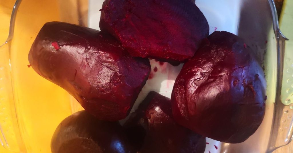 Cooked beetroot